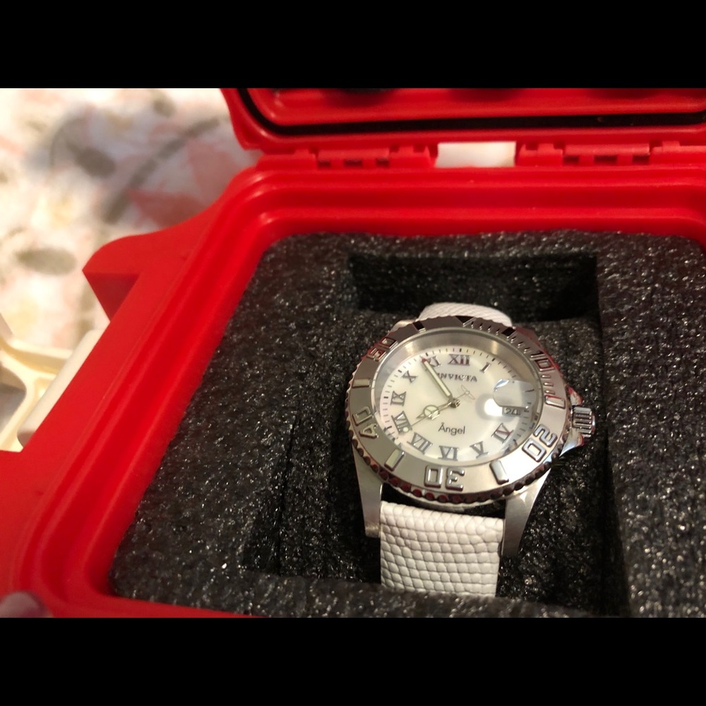 Invicta Angel Watch - Picture 4 of 6